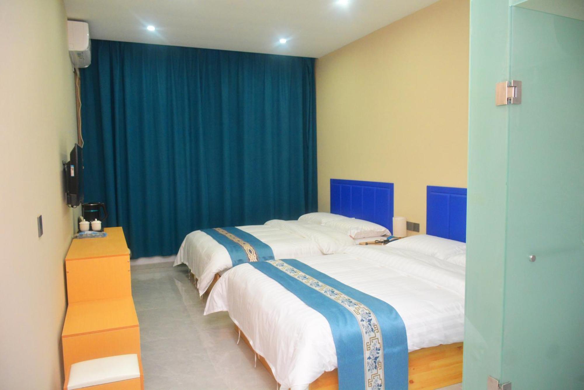 Hongge Hotel - Harbin Taiping Airport Exterior photo
